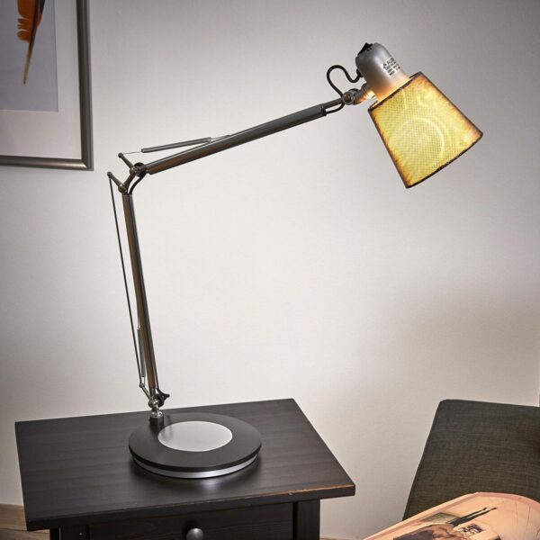 Bordslampa Casting 2